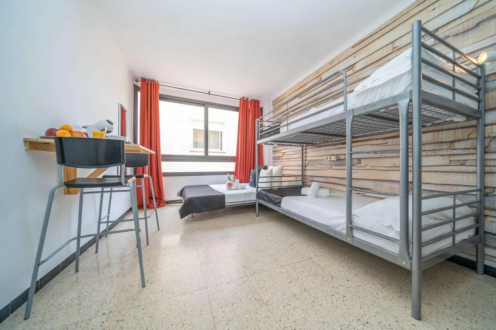 Mary Joe Suites Lloret de Mar Holiday home