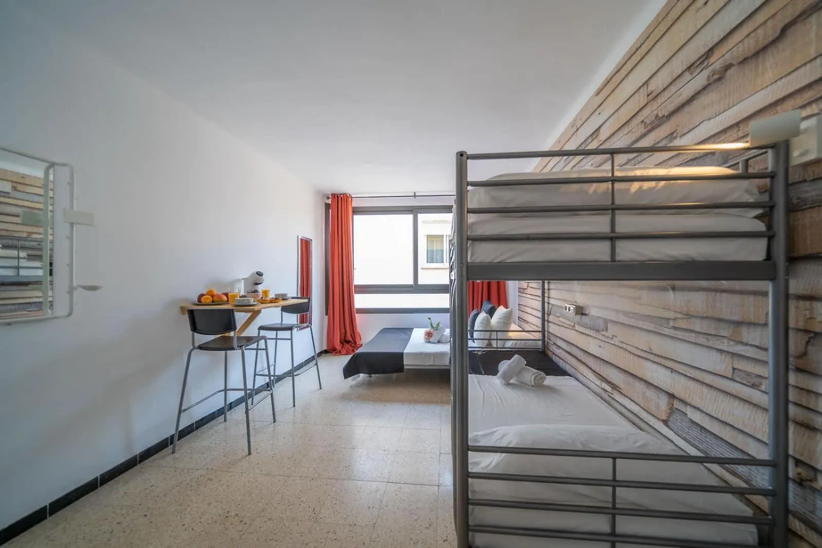 Mary Joe Suites Lloret de Mar Vakantiehuis